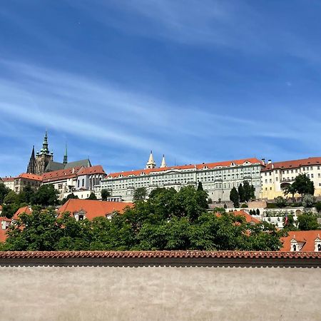 Luxury Family Hotel Royal Palace Praga Zewnętrze zdjęcie The Hradčany